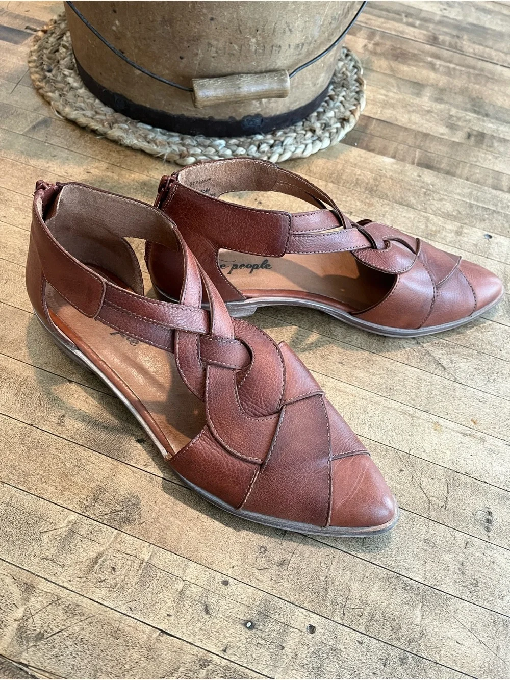 ♥️ Free People Shoes - Picture 3 of 8